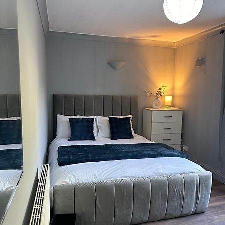 Luxury Room In A 4 Bedroom Flat! 4 Minutes Walk To Kingscross, St Pancras Londen Buitenkant foto