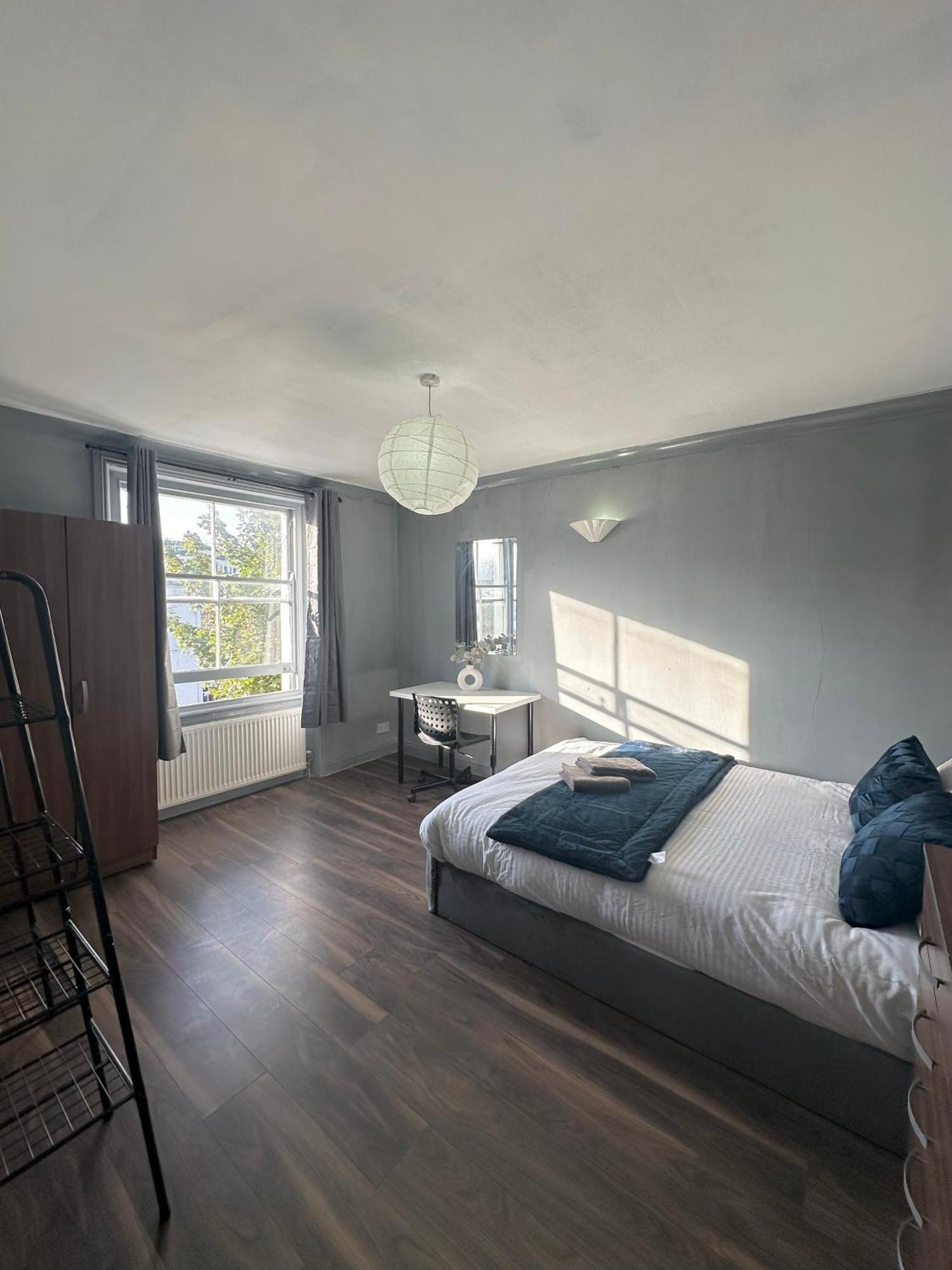 Luxury Room In A 4 Bedroom Flat! 4 Minutes Walk To Kingscross, St Pancras Londen Buitenkant foto