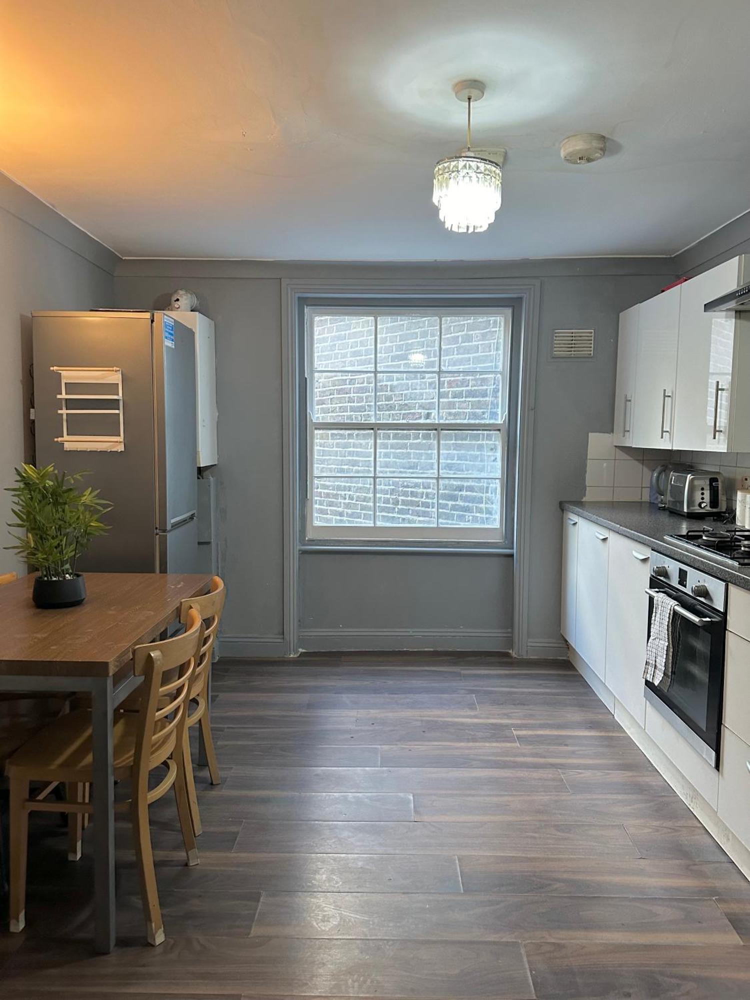 Luxury Room In A 4 Bedroom Flat! 4 Minutes Walk To Kingscross, St Pancras Londen Buitenkant foto
