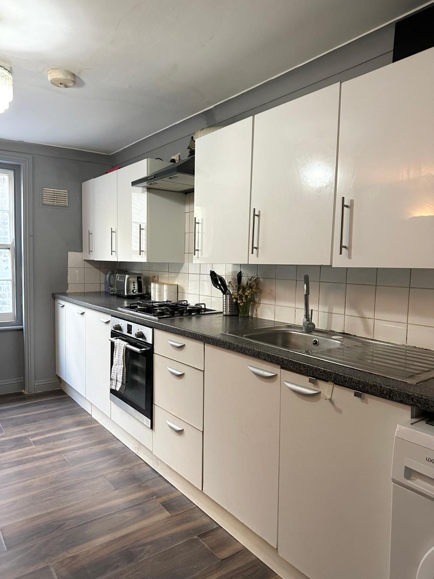 Luxury Room In A 4 Bedroom Flat! 4 Minutes Walk To Kingscross, St Pancras Londen Buitenkant foto