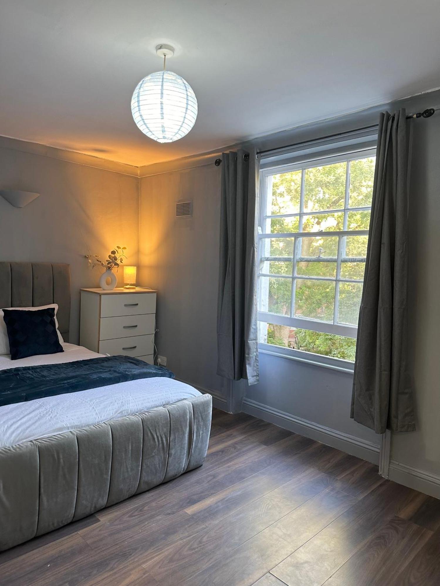 Luxury Room In A 4 Bedroom Flat! 4 Minutes Walk To Kingscross, St Pancras Londen Buitenkant foto