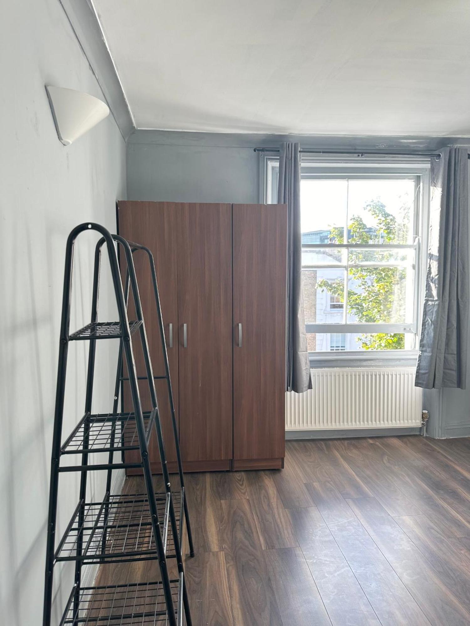 Luxury Room In A 4 Bedroom Flat! 4 Minutes Walk To Kingscross, St Pancras Londen Buitenkant foto