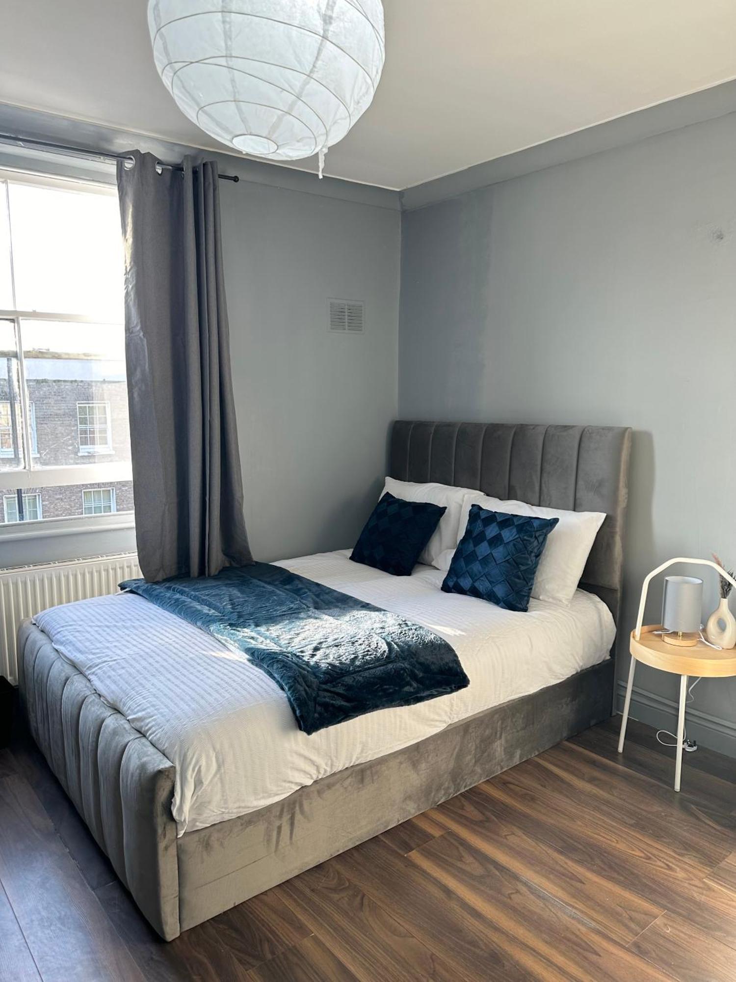 Luxury Room In A 4 Bedroom Flat! 4 Minutes Walk To Kingscross, St Pancras Londen Buitenkant foto